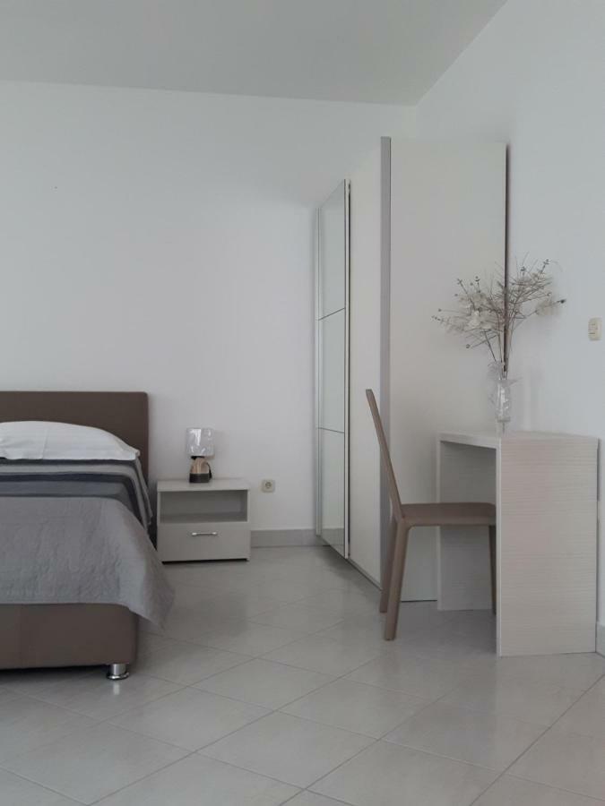 Apartments Nika Трогир Экстерьер фото